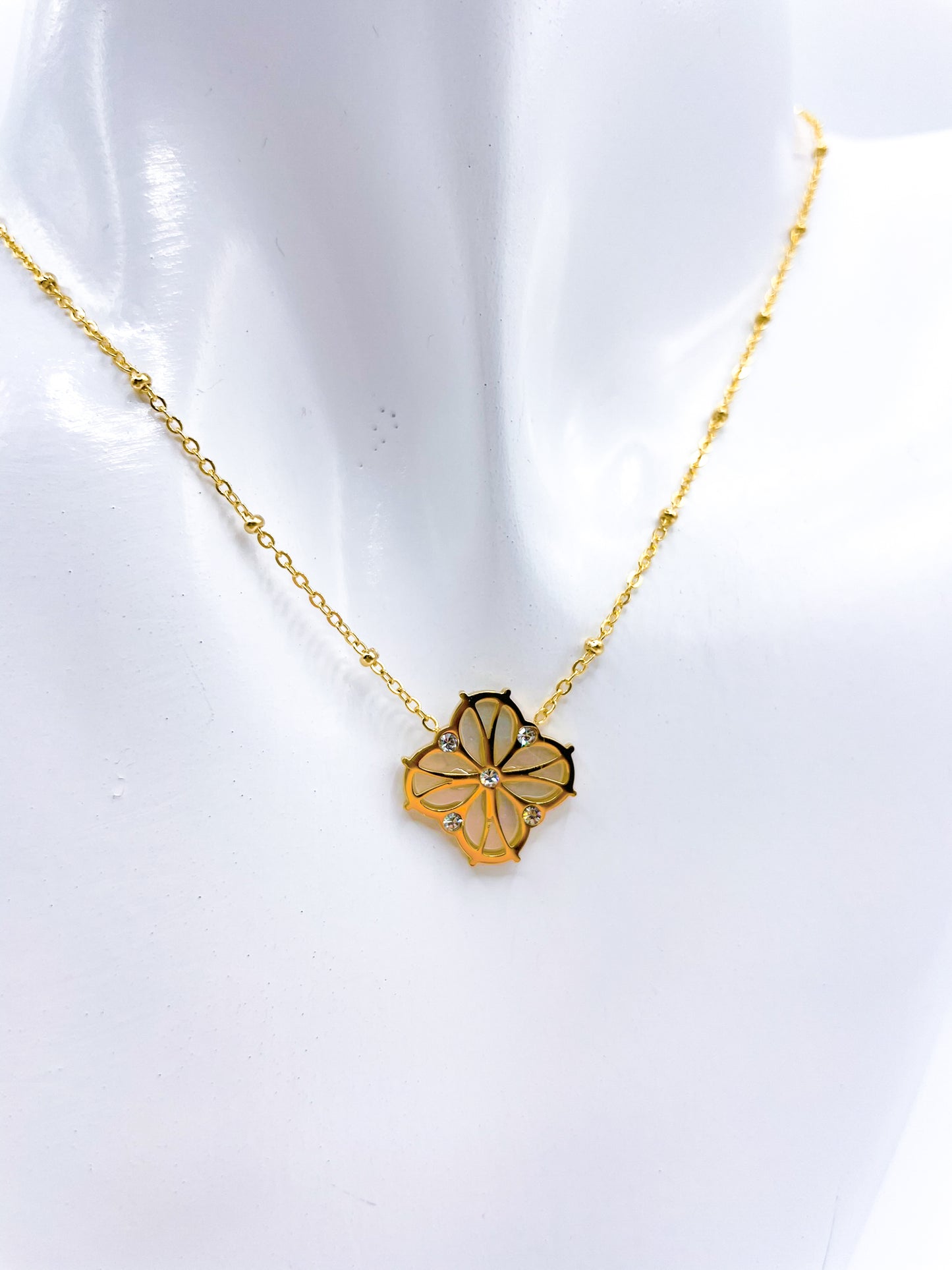COLLIER - NEIGE