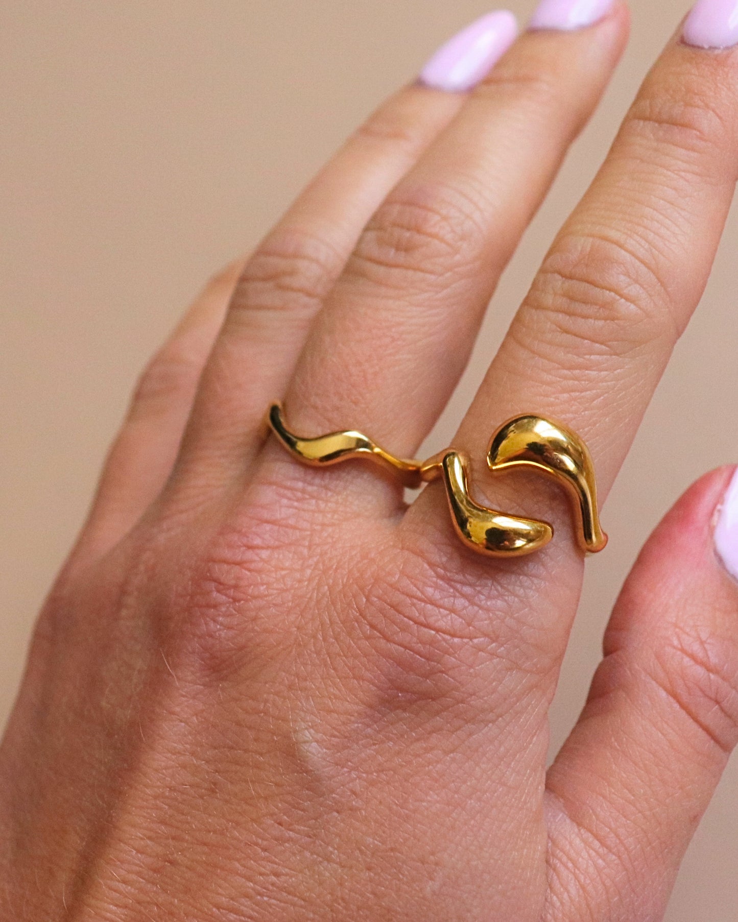 BAGUE - IVANA