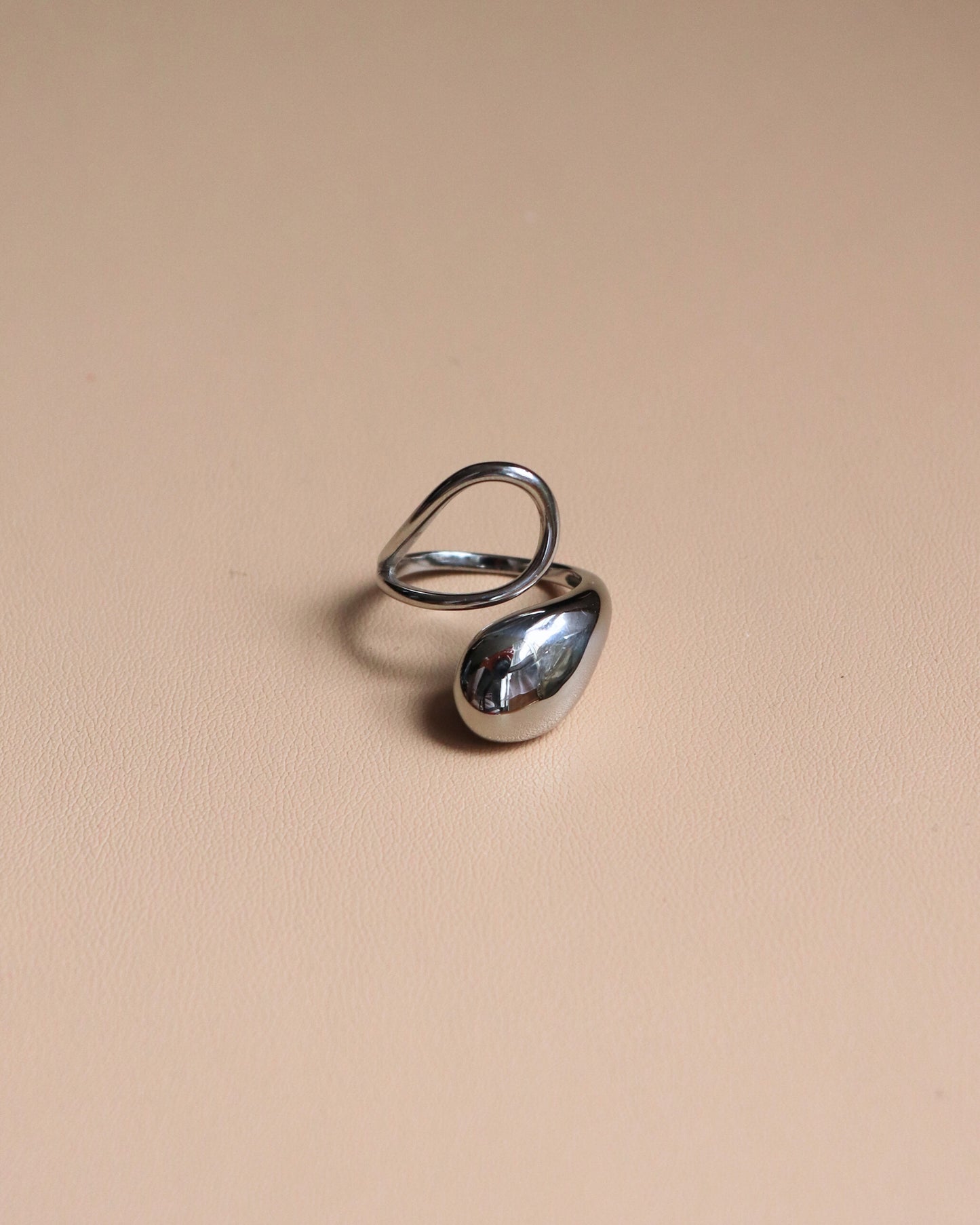 BAGUE - LÉORA