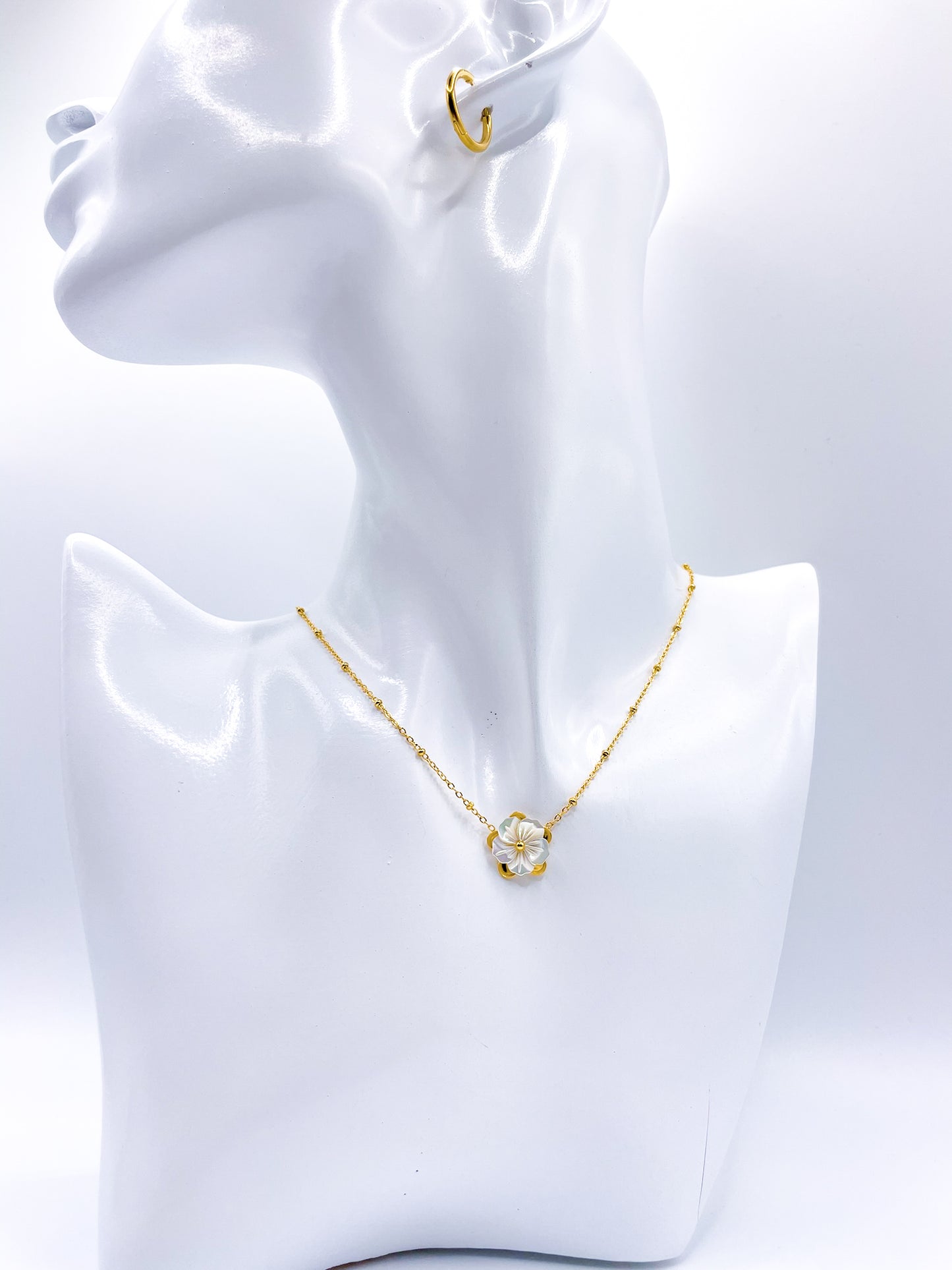COLLIER - SAKURA